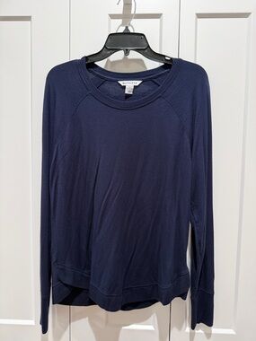 Athleta Navy Mindset Long Sleeve Crew